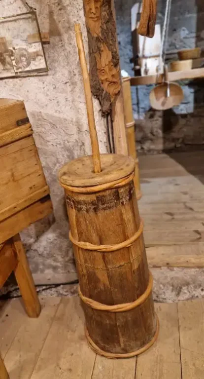 Paire de vases en verre